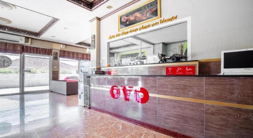 Oyo 836 Pk Residence Sattahip Bagian luar foto