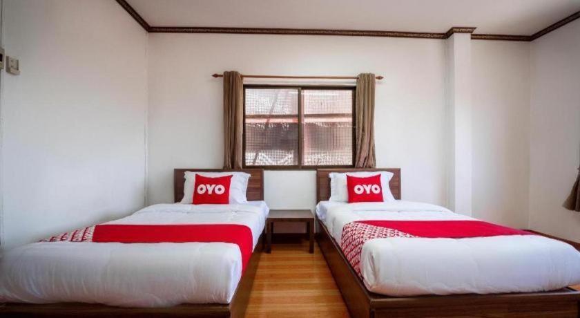 Oyo 836 Pk Residence Sattahip Bagian luar foto